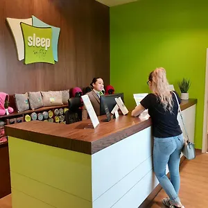 Капсульный отель Sleep 'n Fly Sleep Lounge, D-gates Terminal 1 - Transit Only, Дубай
